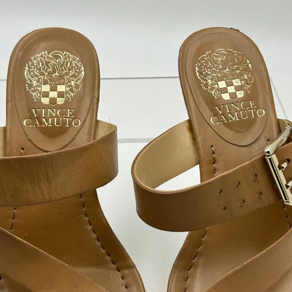 Vince Camuto Ilisha Sandals Womens 6 Brown Leather Buckle Wedge Minimalist Chic